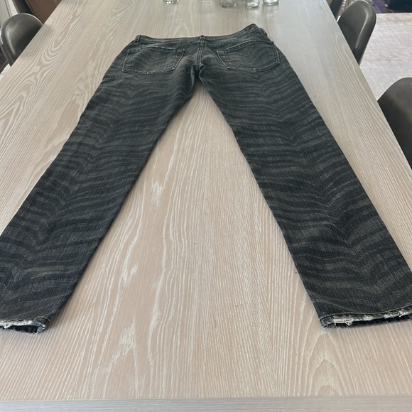 7 Seven for all Mankind black gray zebra print straight jeans sz 28 - Picture 8 of 11